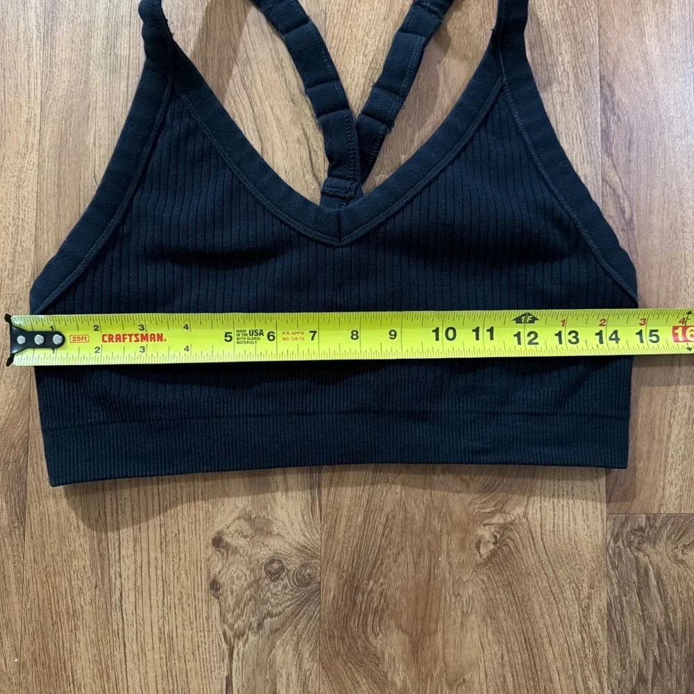 Alo Yoga Wellness Bra Black Ribbed V-Neck Adjustable Racerback Women Large